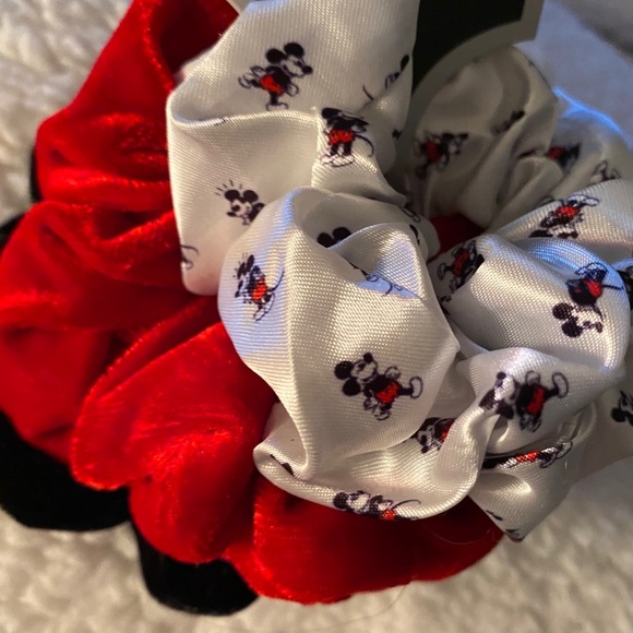 Disney - Picture 6 of 9